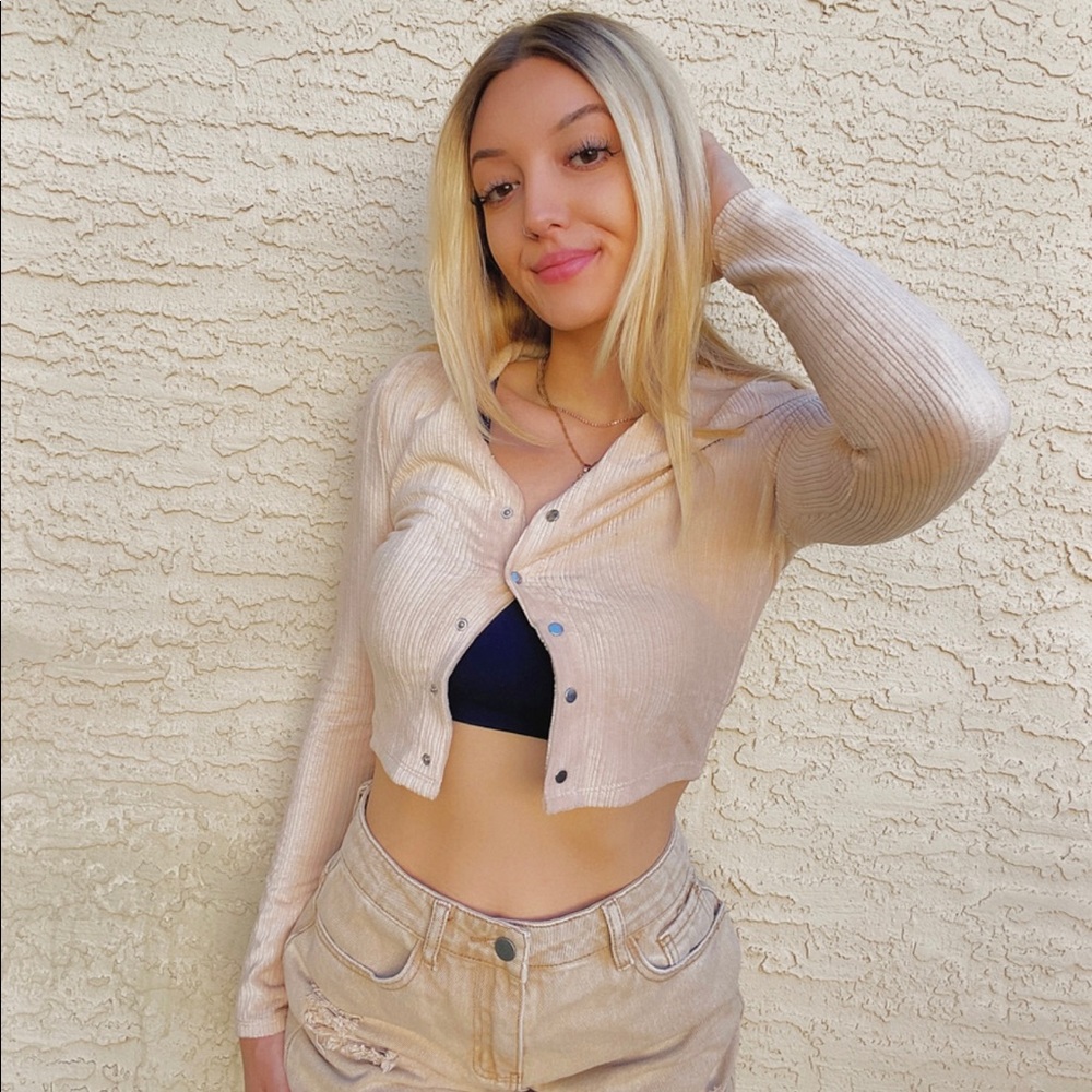 Meet your Posher, Ashley